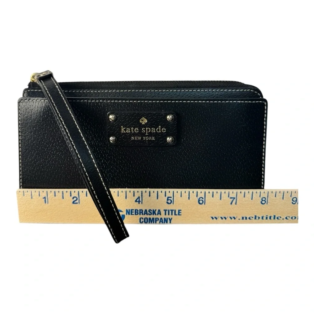 Kate Spade WLRU1779 Wellesley Layton  Black Textured Wristlet Bag Zip Wallet